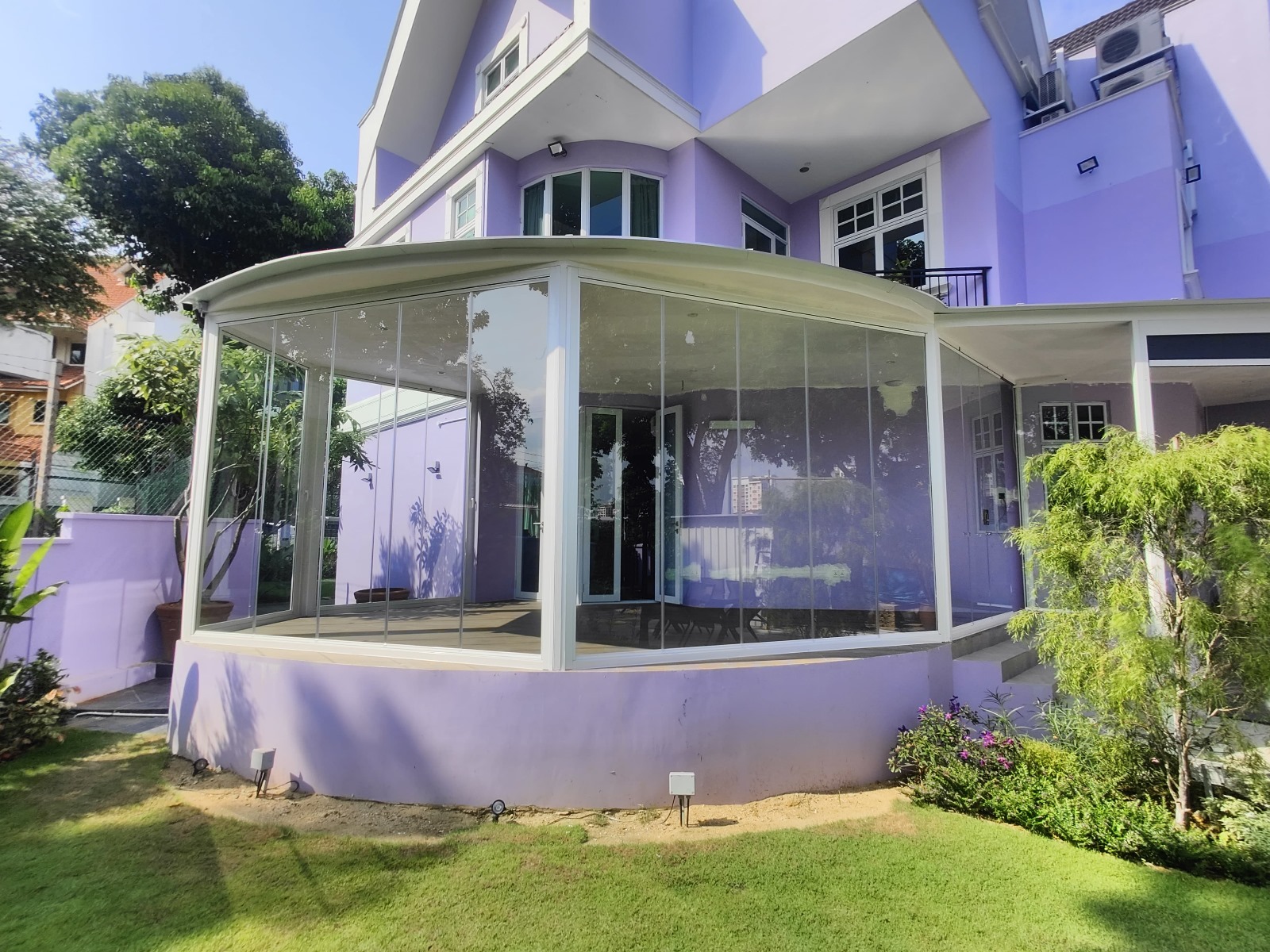 Glass Curtain